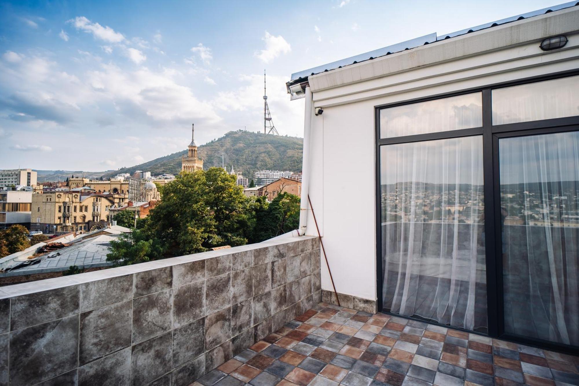 Hotel Day Inn Tbilisi Exteriér fotografie